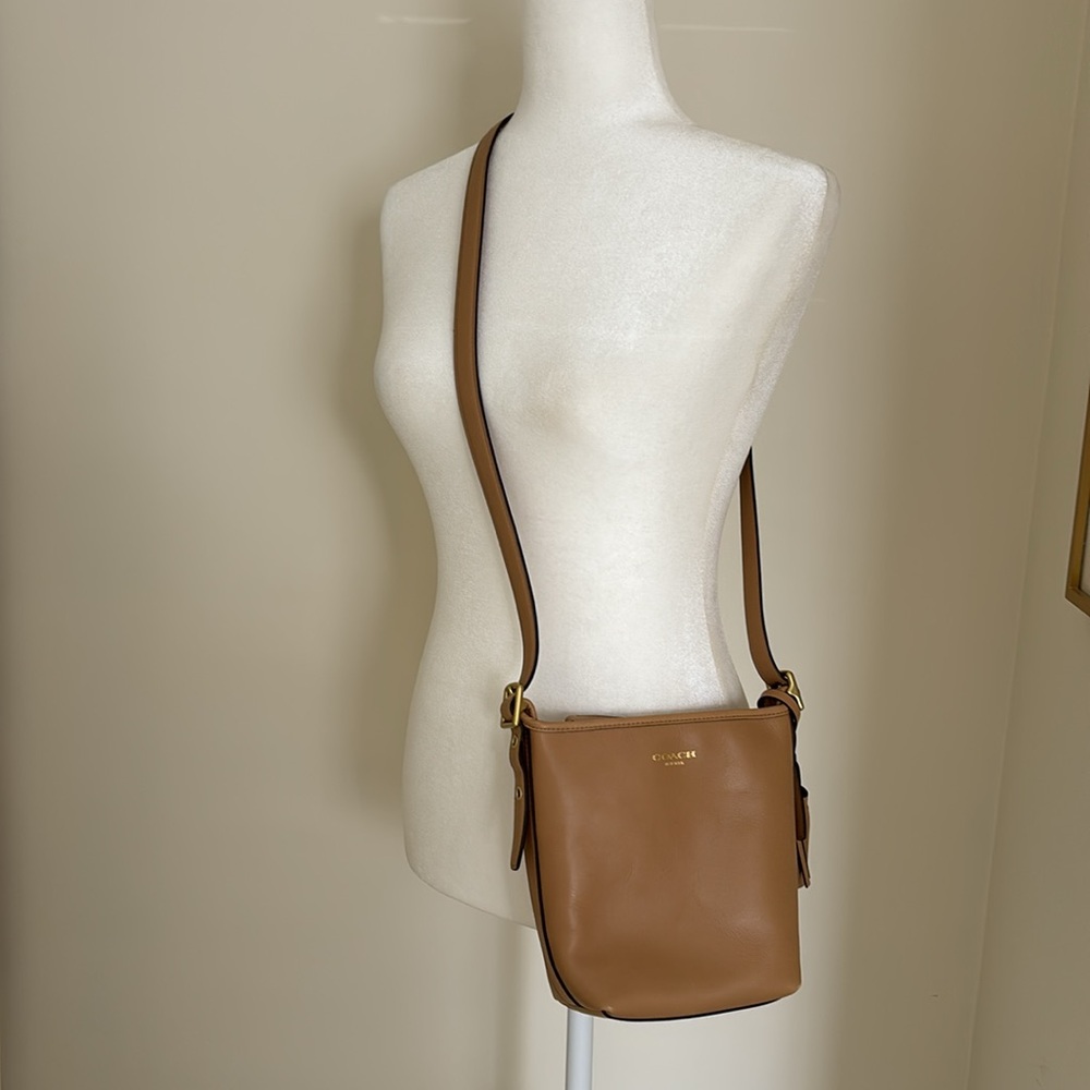 Coach Tan Leather Crossbody Bucket Bag with Tassel. In perfect condition. - Picture 7 of 11